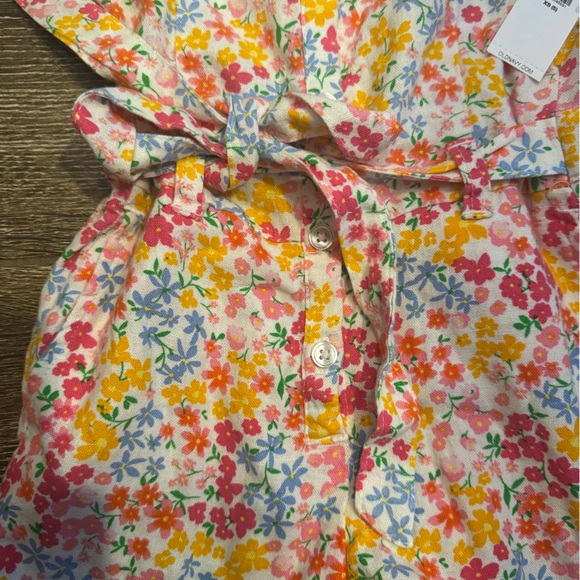 Old Navy Multicolor Floral Top - Picture 3 of 5